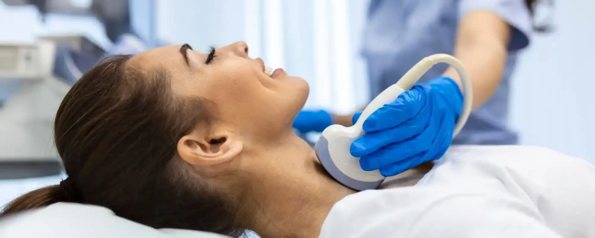 woman-patient-receives-thyroid-diagnostics-treatment-thyrotoxicosis-hypothyroidism-ultrasound-diagnostics-endocrine-system-thyroid_657921-348 (2) (1)